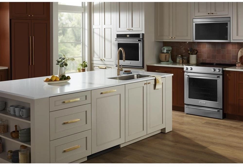 Panel-Ready Dishwashers: Seamless Design for Modern Kitchens