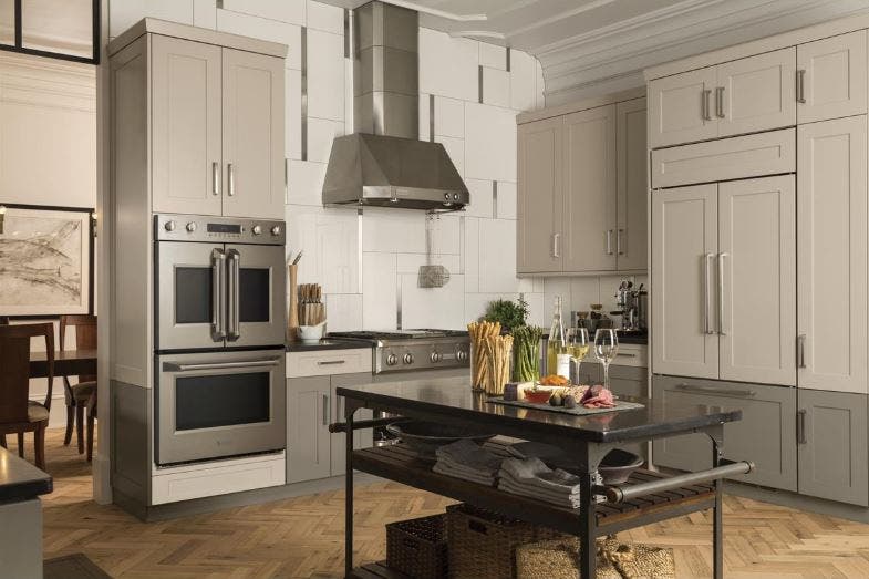Monogram ZET2FLSS French Door Design (upper Oven Only)