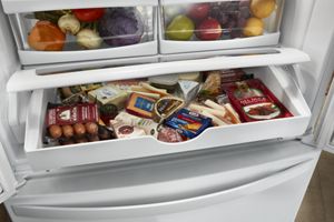 Whirlpool WRF535SWHV Full-width, Temperature-controlled Drawer