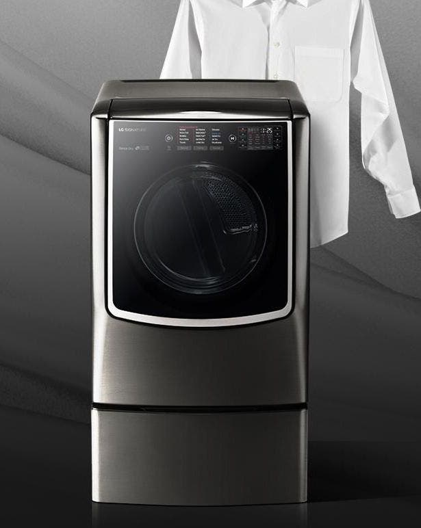 LG DLGX9501V Kink In Your Wardrobe Plans