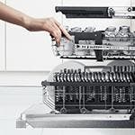 LG LUDP8997SN Smooth Operator