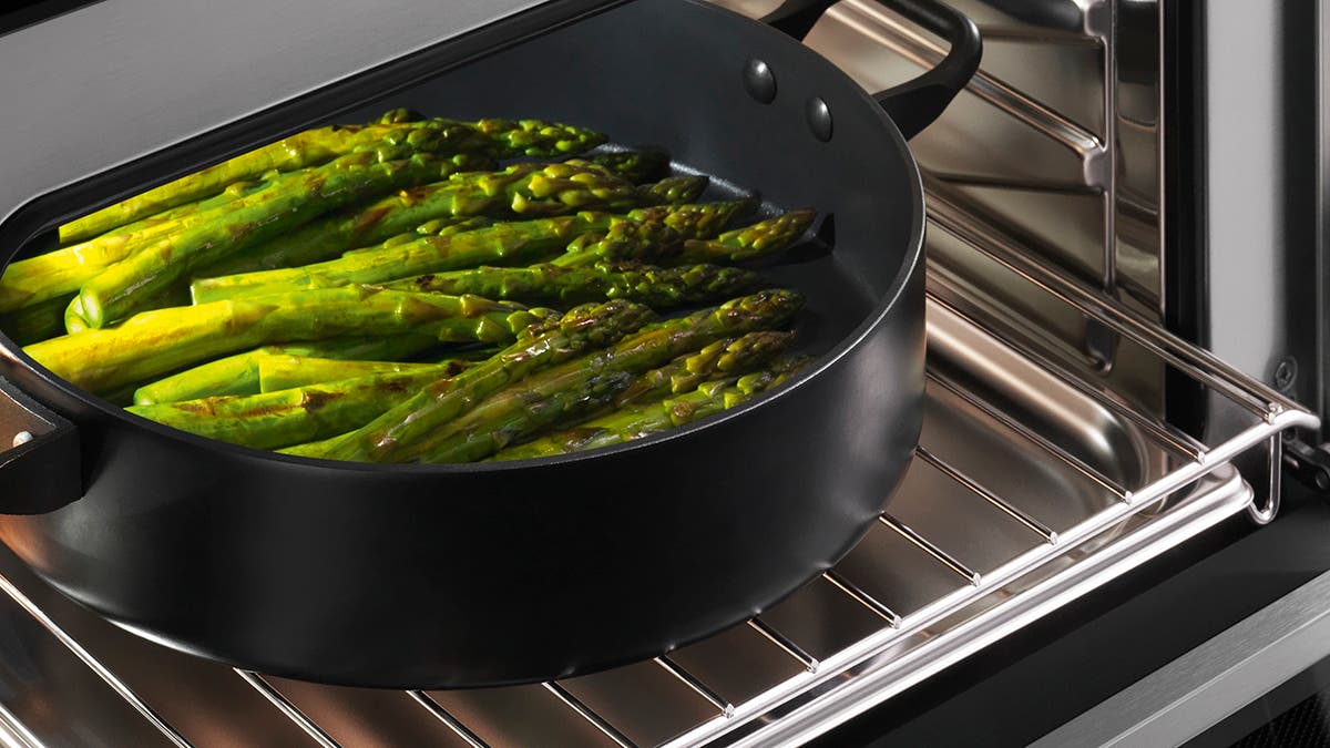 Fisher Paykel OM24NDBB1 Cooking Flexibility