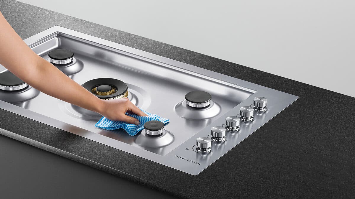 Fisher Paykel CG365DLPRX2N Easy Cleaning