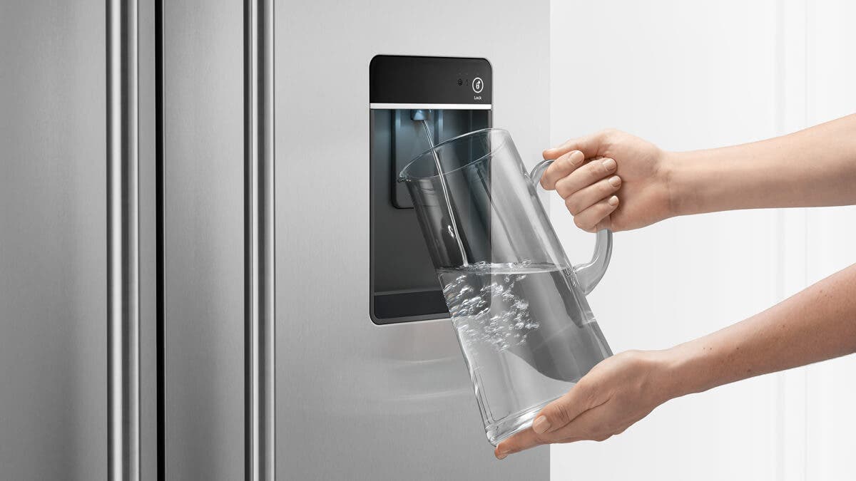 Fisher Paykel RF201ACJSX1N Water On Tap