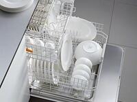 Miele G6785SCVIWH Extra Comfort Basket Design
