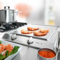 Miele CS1327Y Tepan Yaki Style Cooking