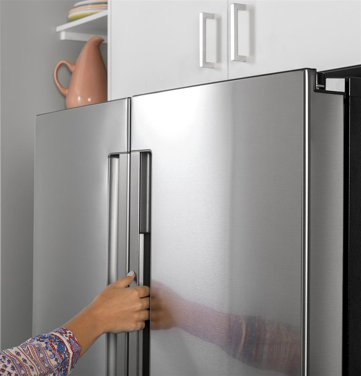 Haier QNE27JYMFS Integrated Handle And Blue Tinted Bins