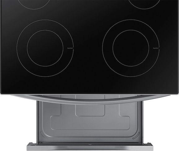 Samsung NE63A6311SS Extra Space For Your Cookware