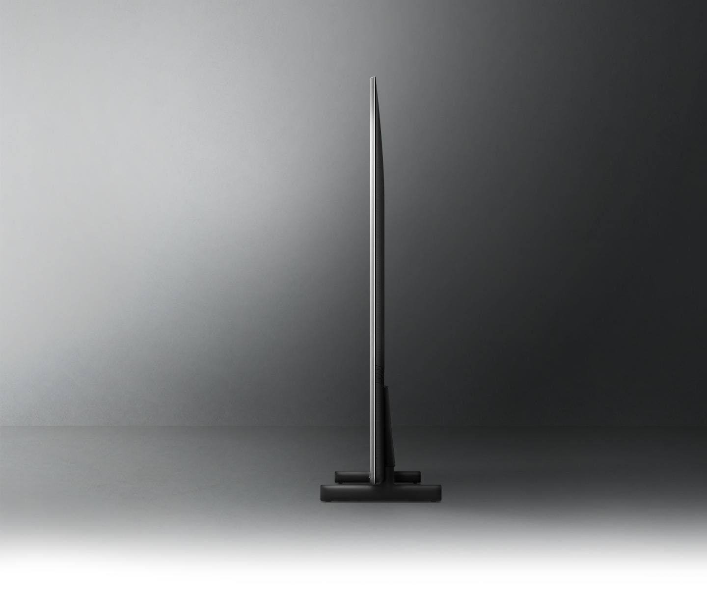 Samsung Electronics UN65AU8000FXZA Sleek And Slim Design