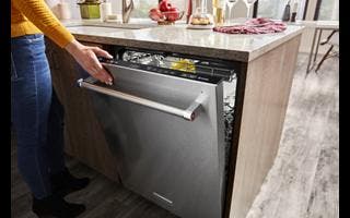KitchenAid KDTM604KBS Printshield Finish
