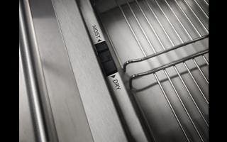 KitchenAid KEWS105BSS Humidity Slide Control