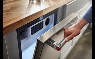 KitchenAid KUID508HWH Drop-down Door