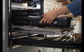 KitchenAid KODE900HSS Satinglide Roll-out Extension Rack For Smart Oven+ Attachments (upper Oven)