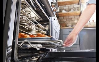 KitchenAid KFDC500JIB Satinglide Roll-out Extension Rack