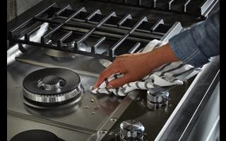 KitchenAid KCGS556EBS Cookshield Finish