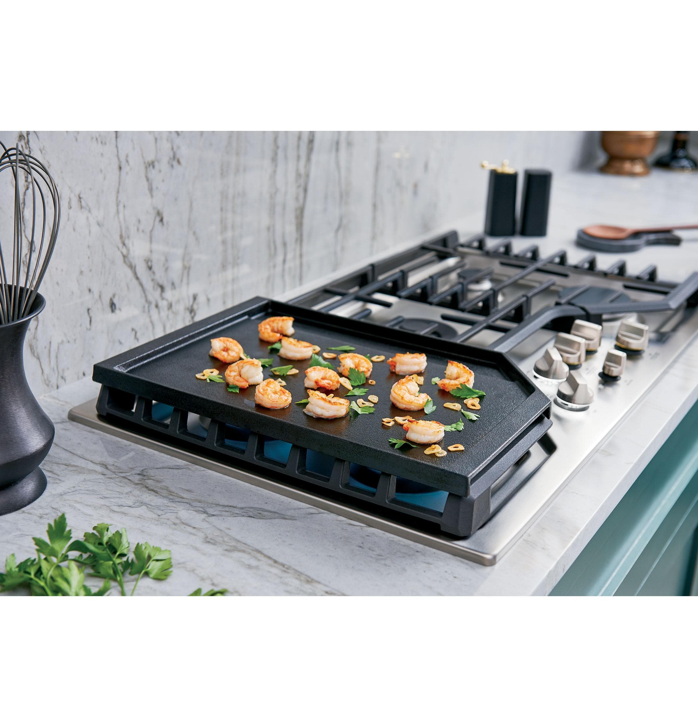 Cafe CGP70362NS1 More Cooking With Less Cookware