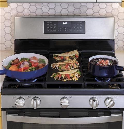 GE JGB660SPSS Edge-to-edge Cooktop