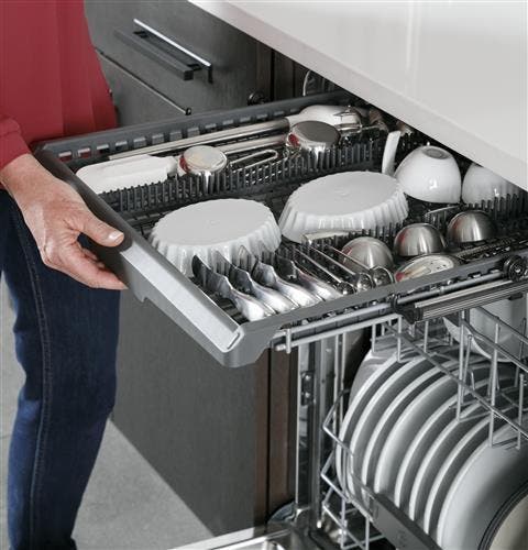 GE PDT785SYNFS Built-in Third Rack
