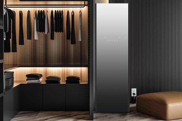 LG Studio S5MSB Just Plug In & Start Refreshing