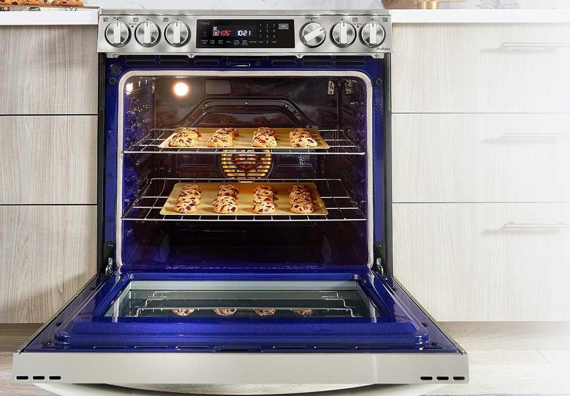 LG LSEL6335F Perfectly Baked And Roasted On Every Rack, Every Time