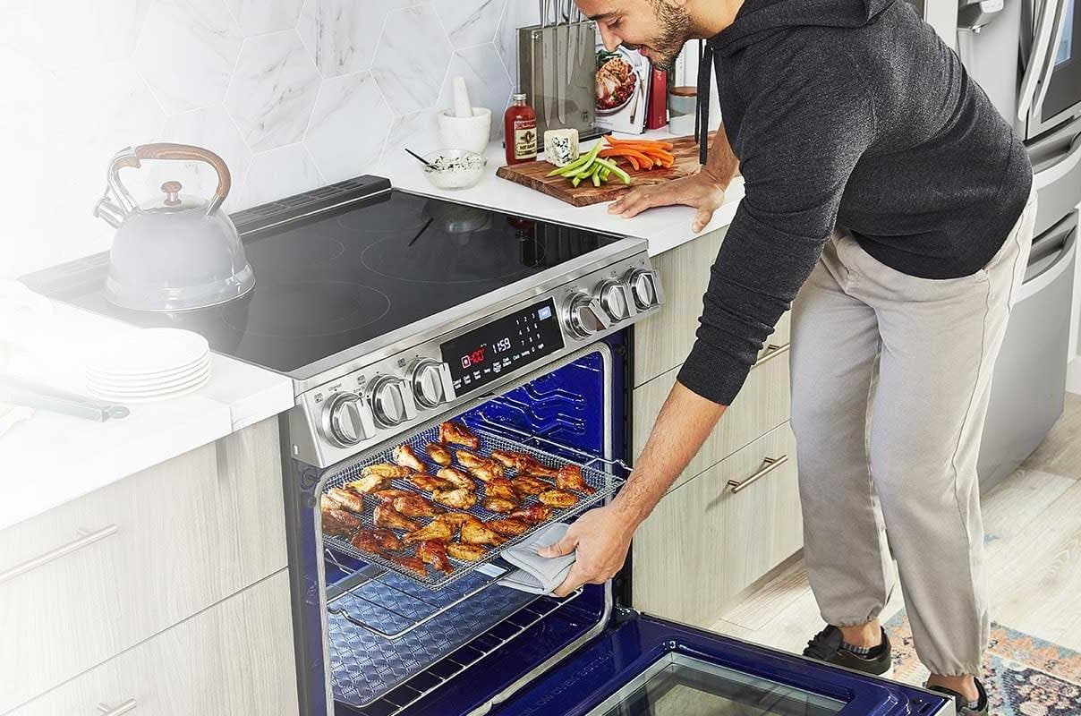 LG LSEL6333F Air Fry Delivers Crispy Flavor To Feed A Crowd