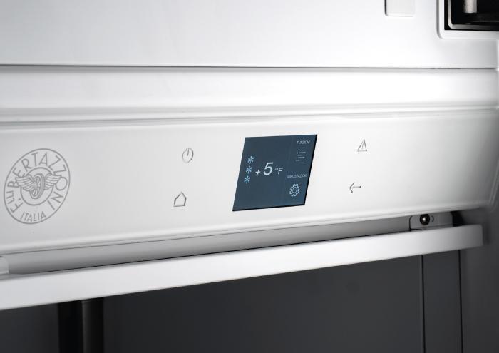 Bertazzoni REF30RCPIXR Intuitive Temperature Controls