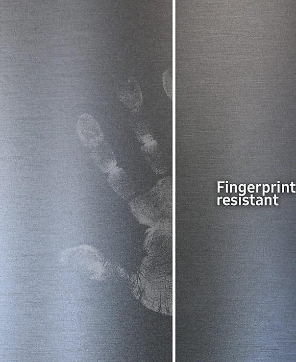 Samsung NK30K7000WG Fingerprint Resistant Finish <br>&bull; Fingerprint Resistant