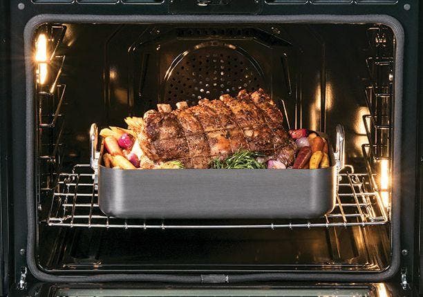 Blomberg BGR30522SS Industry Leading Oven Capacity 5.7 Cu.-ft.