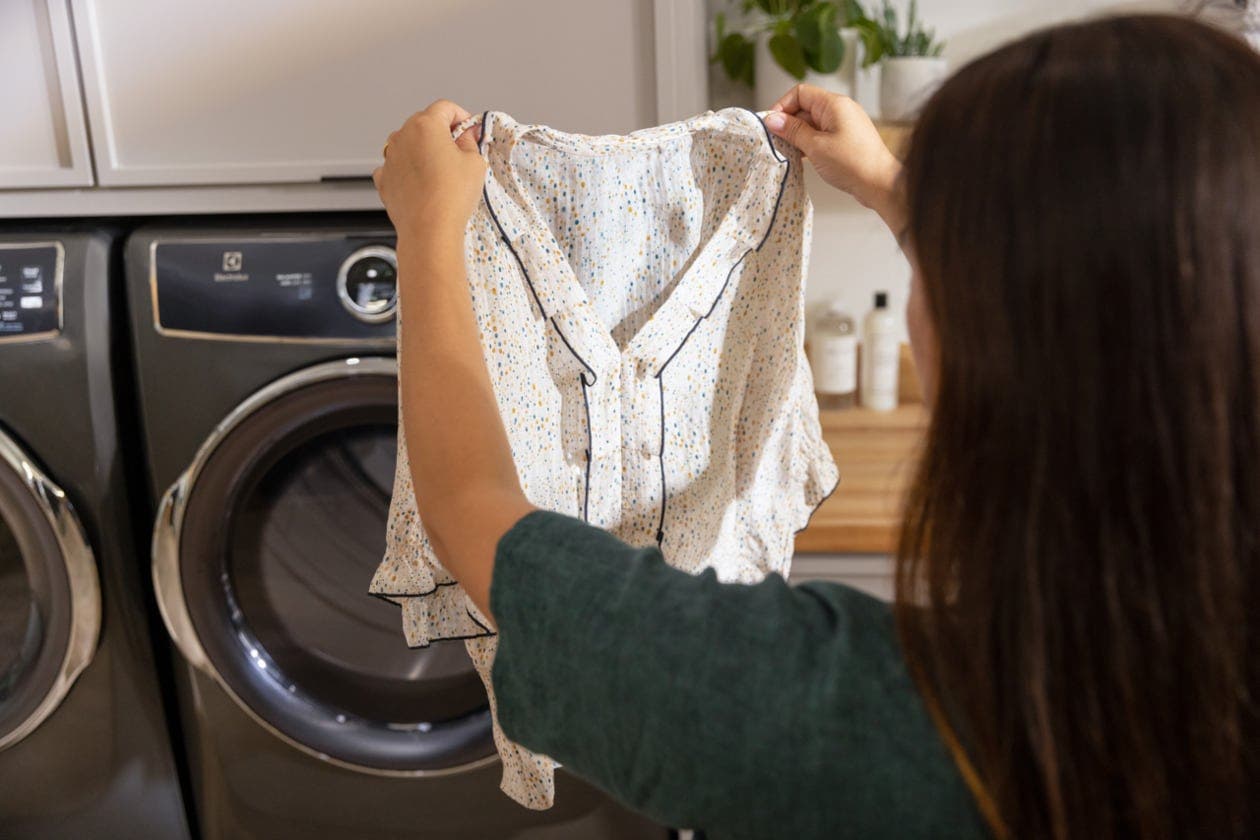 Electrolux ELFE7637BT Balanced Dry™ Keeps Clothes Cooler