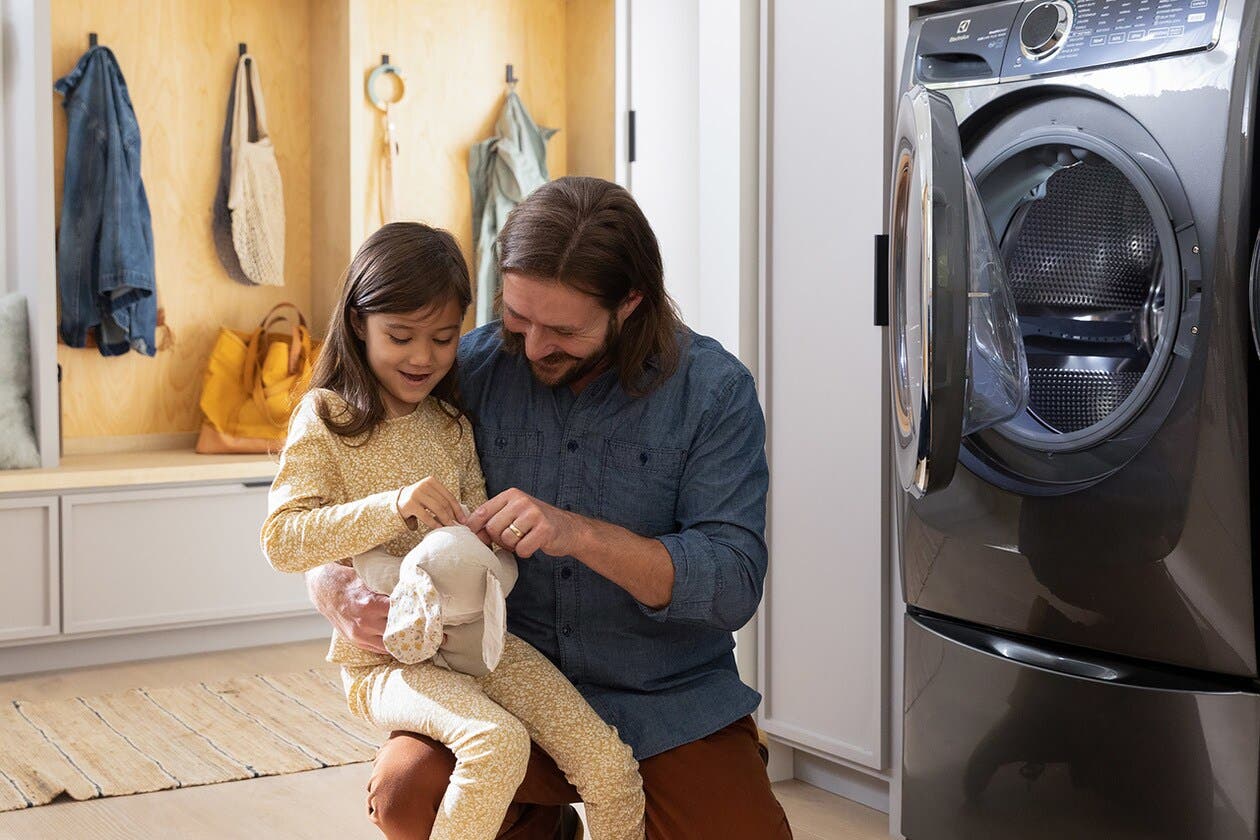 Electrolux ELFG7637BT 15-minute Fast Dry