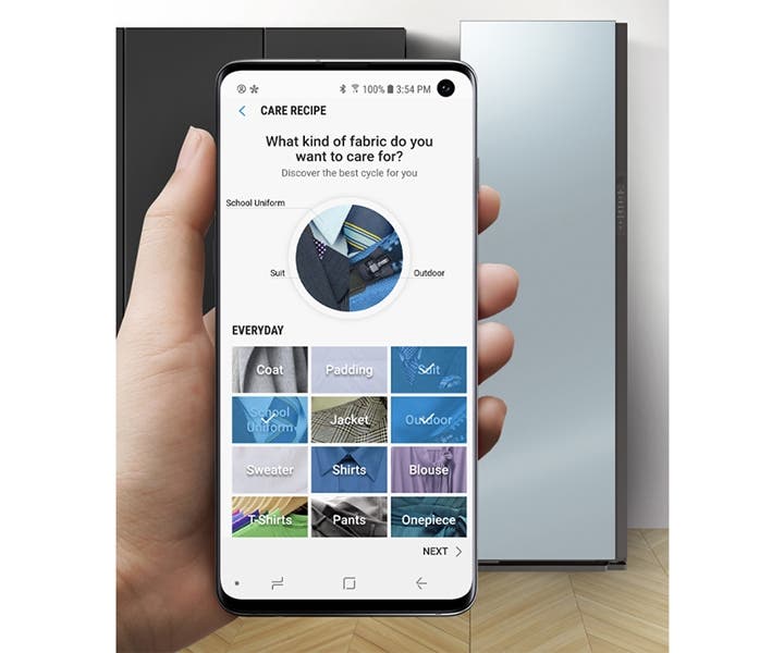 Samsung DF10A9500CG Control In The Palm Of Your Hand