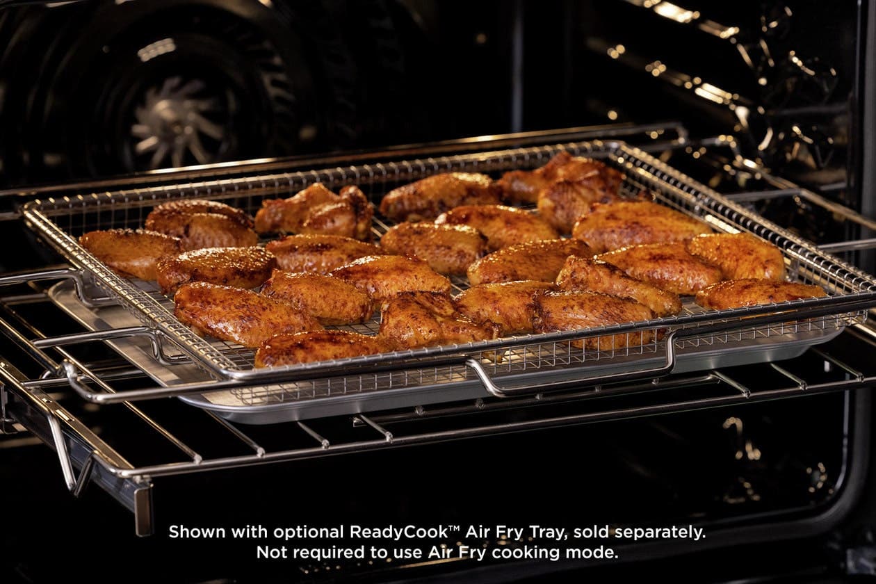 Frigidaire GCWM3067AF Deliver All Of The Flavor And None Of The Guilt With Air Fry. 