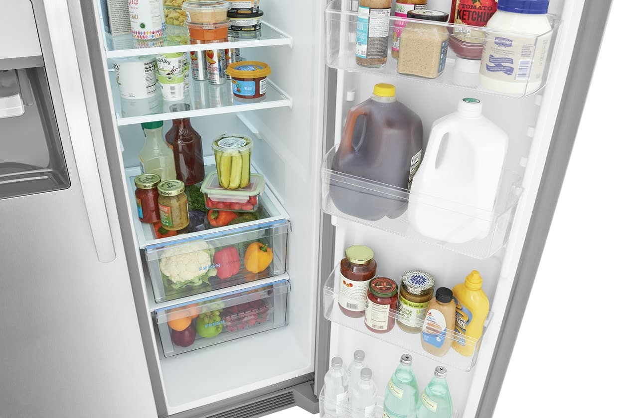 Frigidaire FRSS2633AS Large Capacity With Flexible Organization