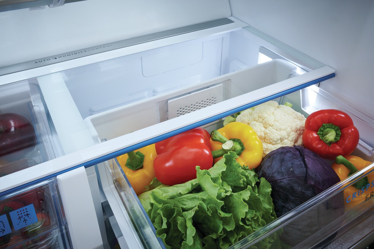 Frigidaire GRMC2273BF Best-in-class Crisper Freshness Technology