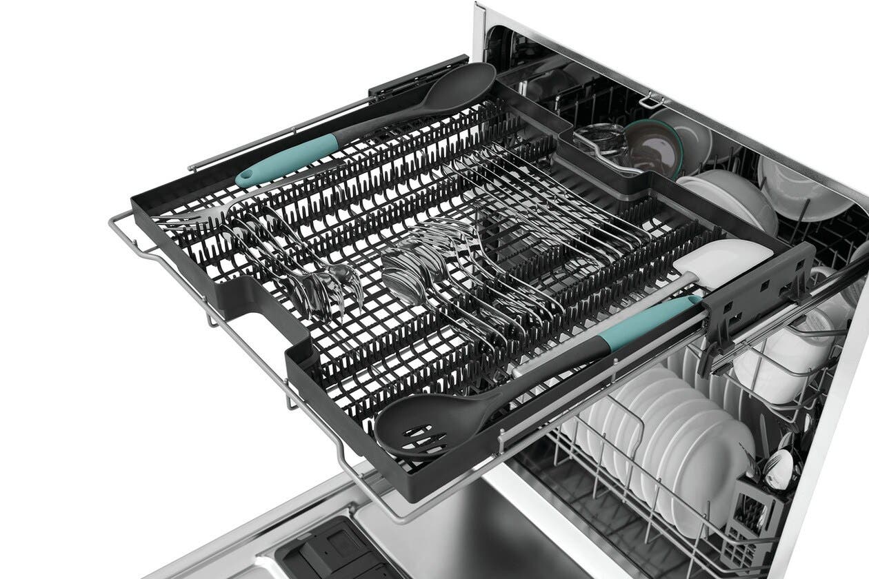 Frigidaire FGIP2479SF Ideal Flexibility For Loading Your Dishwasher