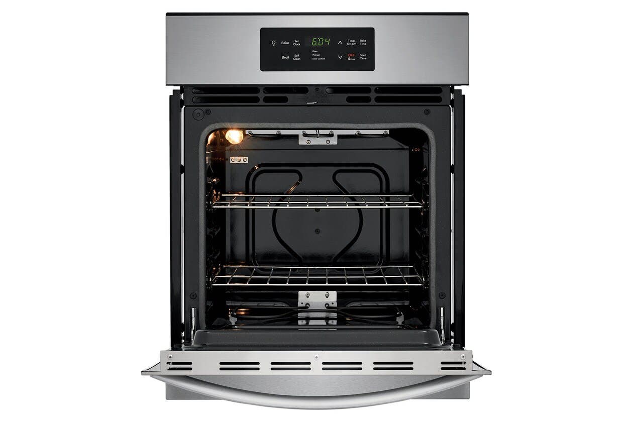 Frigidaire FFEW2426UB Self-clean