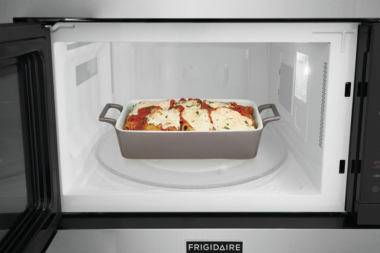 Frigidaire Professional PMBS3080AF Fits-more™ Microwave