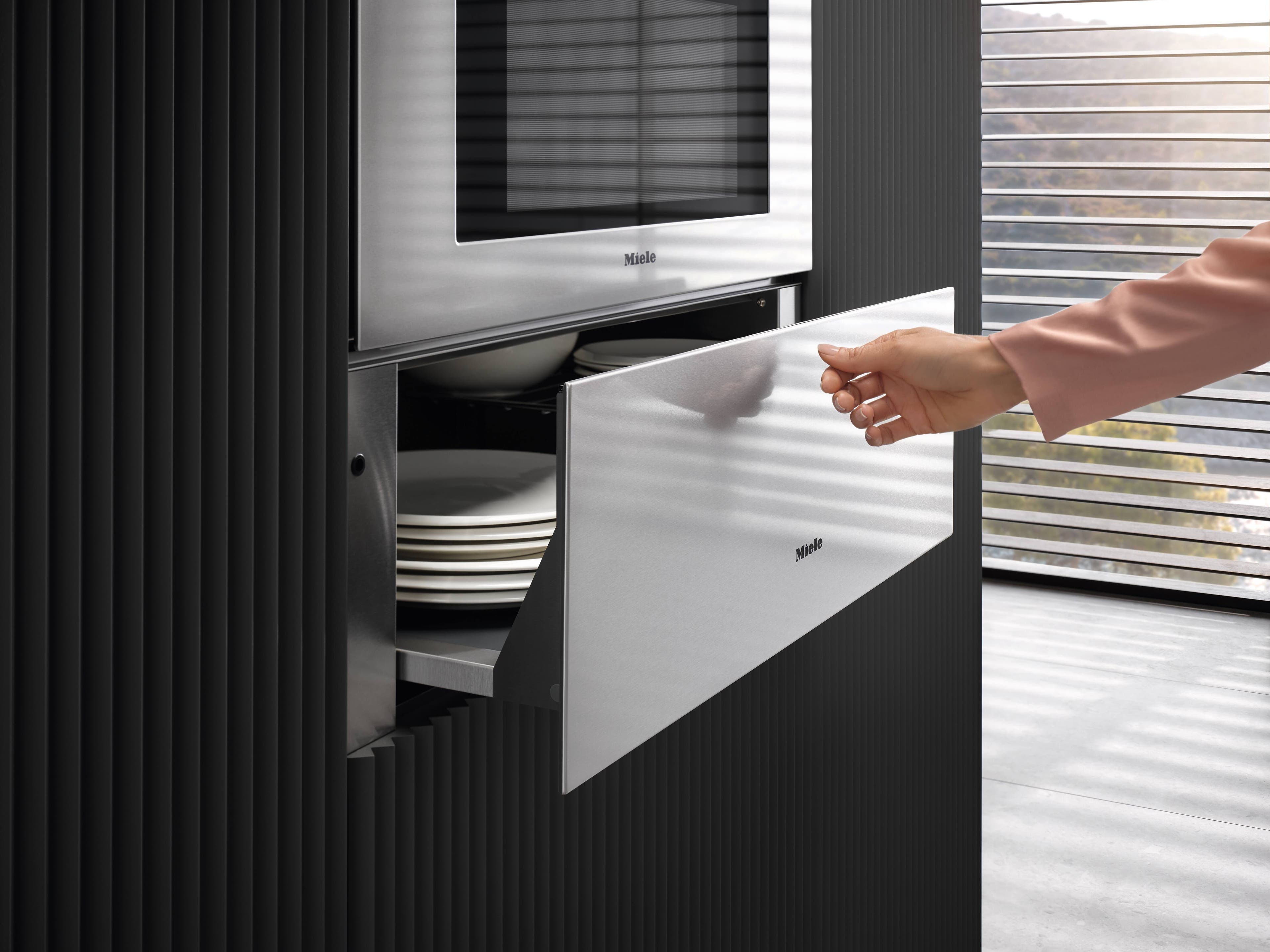 Miele ESW7670OB Push2open