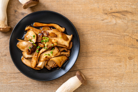 Sharp SMO1759JS Convenience At Your Fingertips