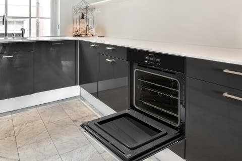 Sharp SWA2450GS Versatile Cooking Space