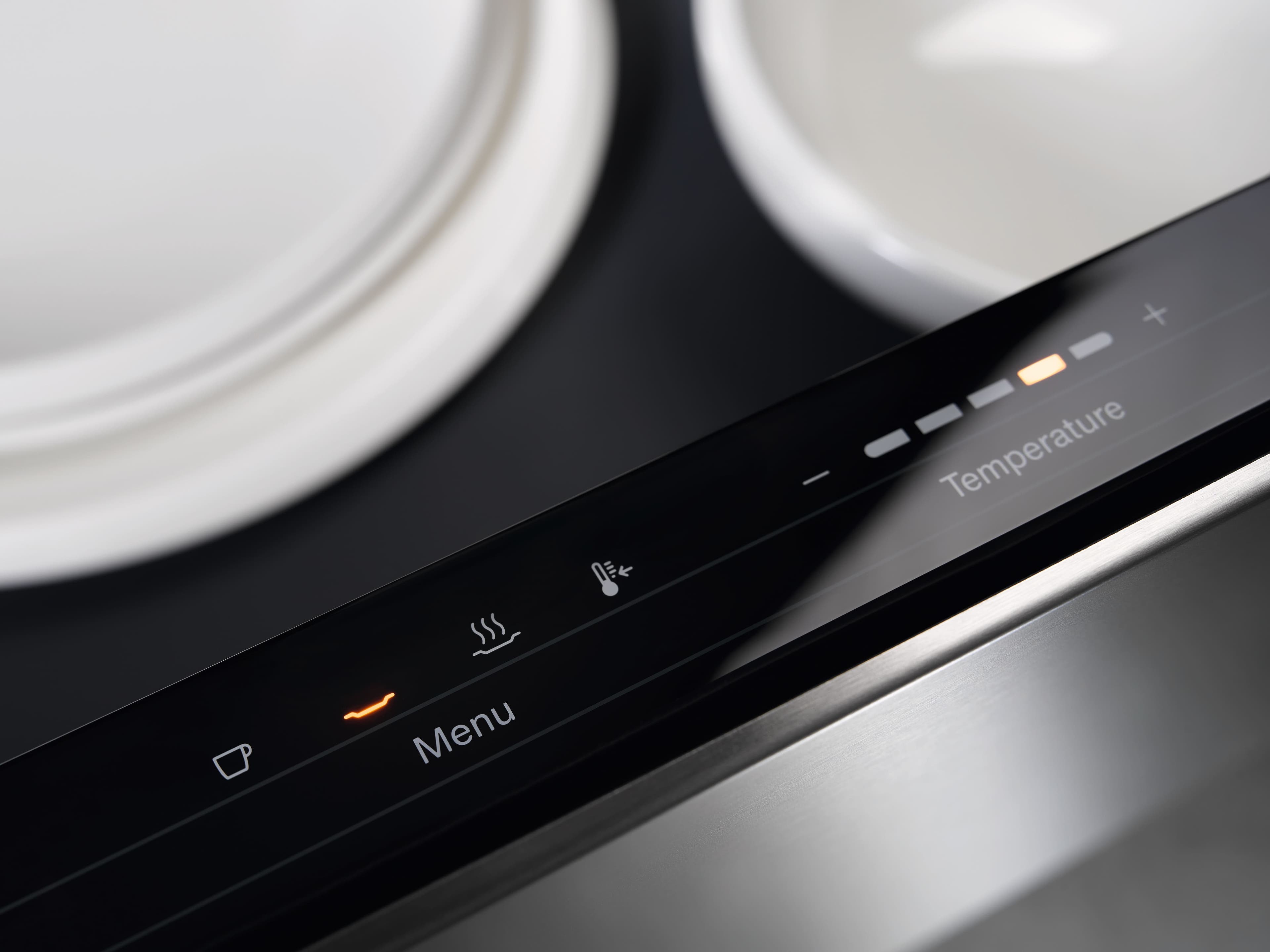 Miele ESW7680OB Four Functions