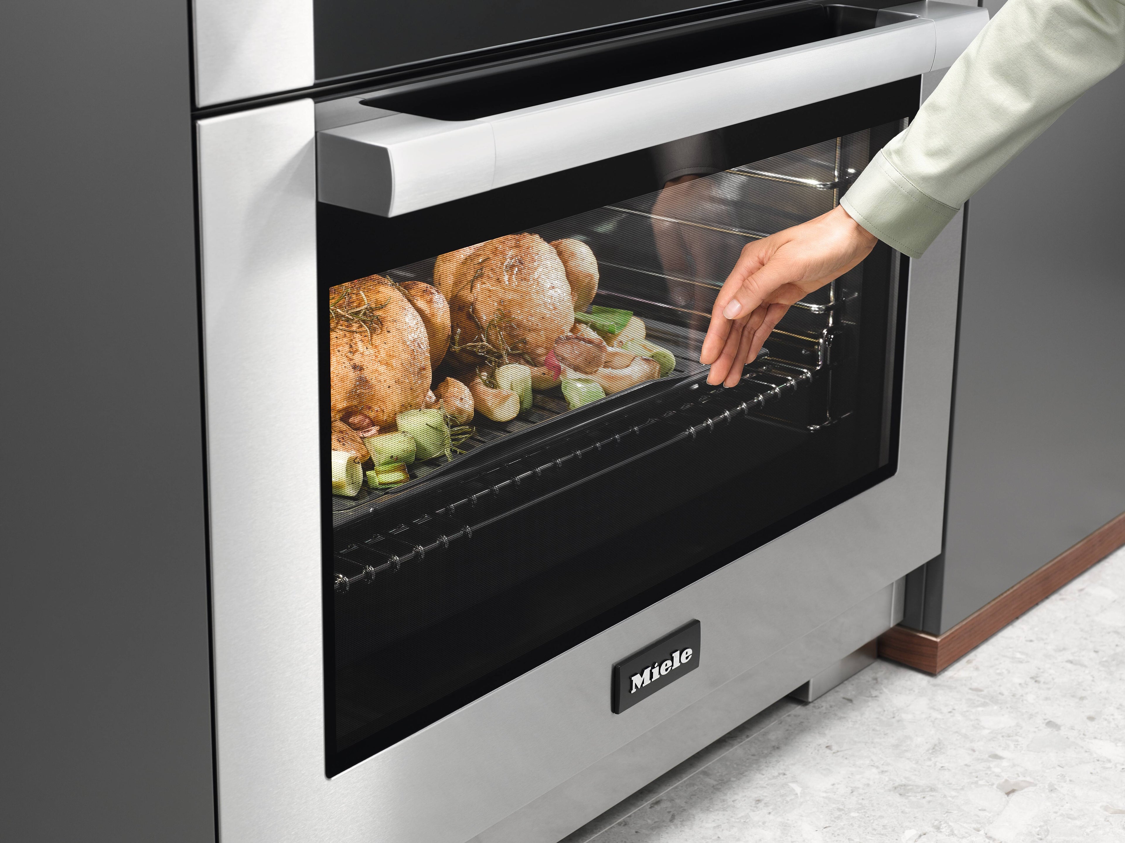 Miele HR11243G Cooling System And Cool-touch Fronts