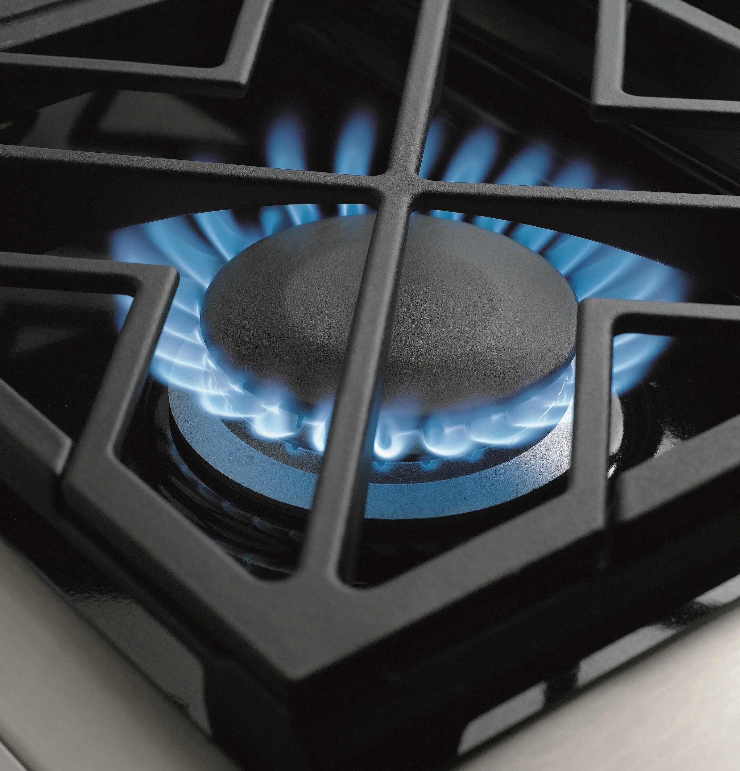 GE C2Y486SDLSS Six Sealed 18,000 Btu Dual Stack Burners