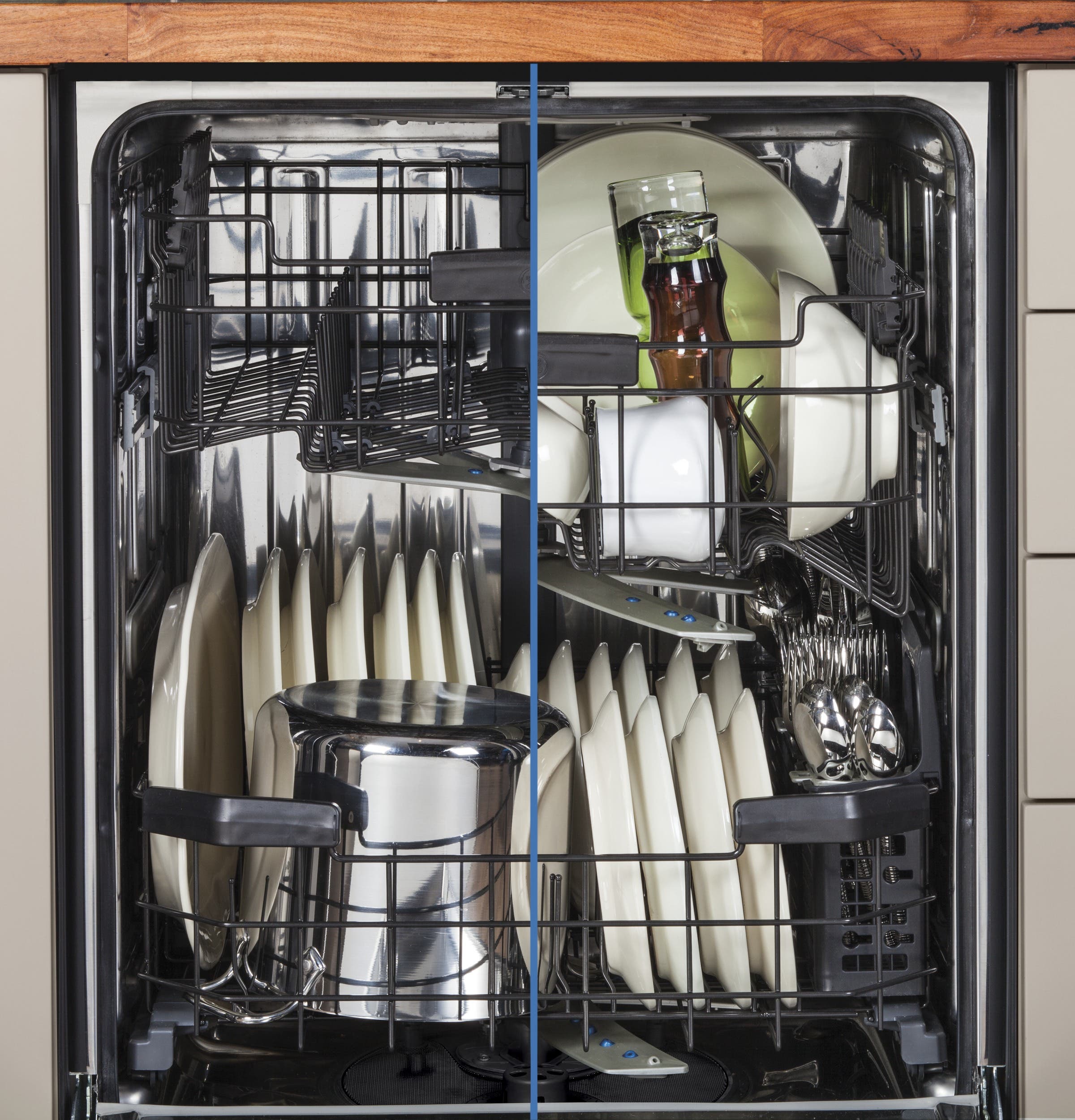 GE GDT680SGHBB Easy Touch Adjustable Upper Rack With Two Stem Safe Shelves