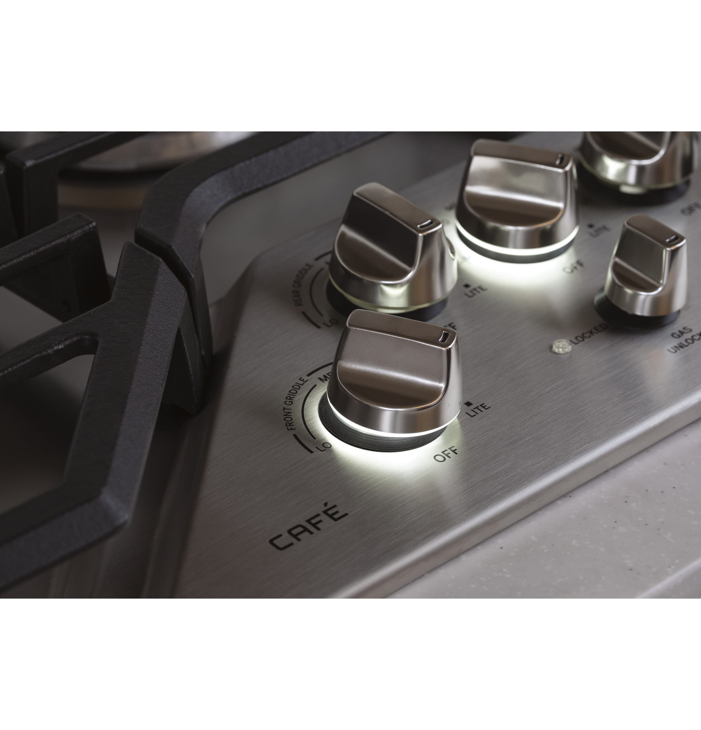 Cafe CGP9536SLSS White Led Backlit Heavy-duty Knobs