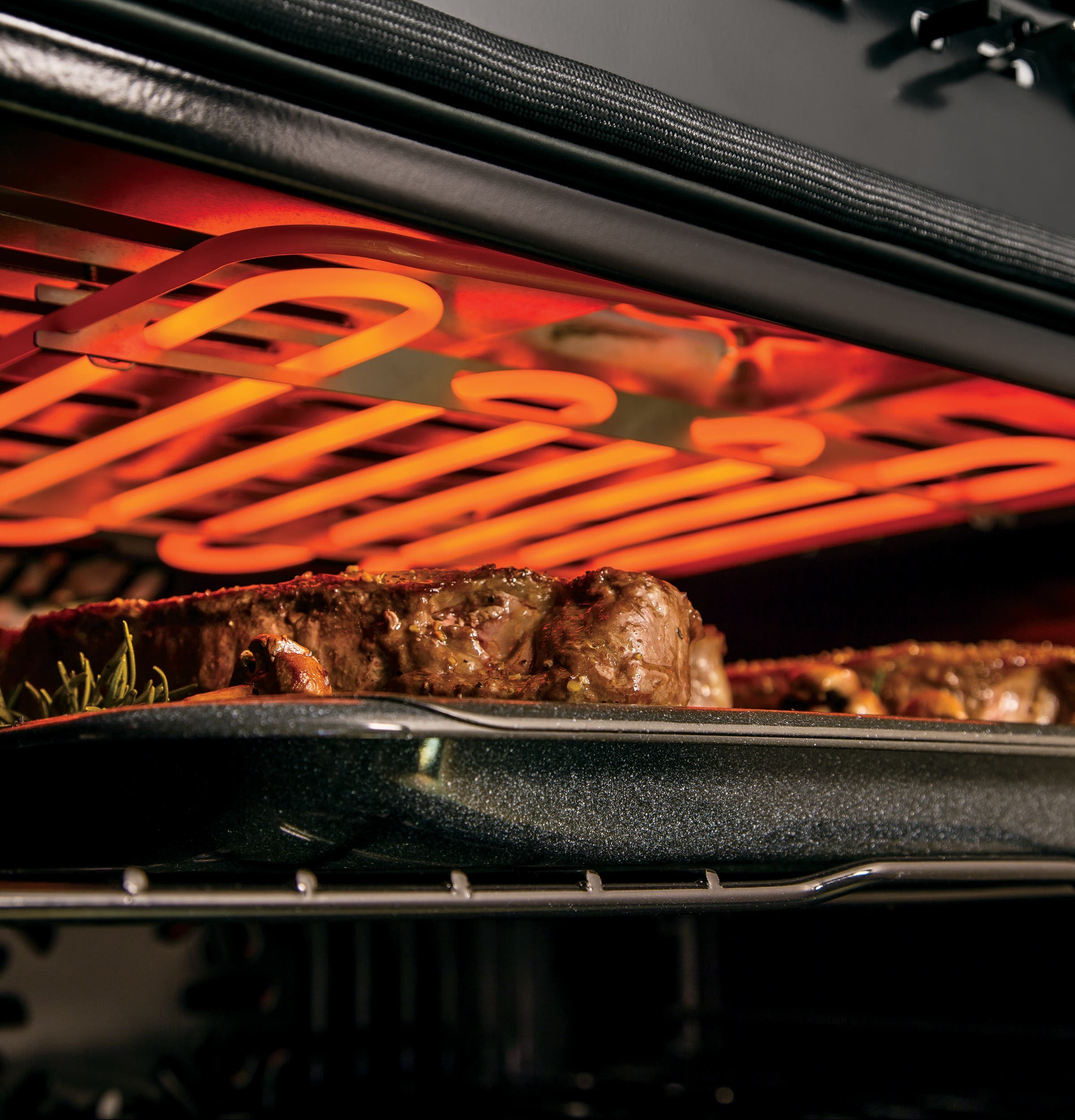 Cafe CT9070SHSS Ten-pass Dual Broil Element