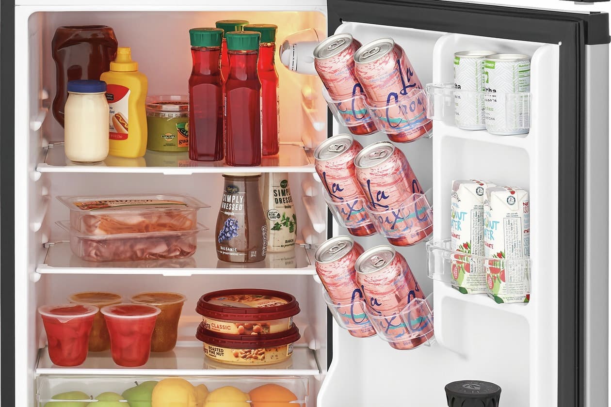 Frigidaire FFPS4533UM Easy Access Can Holders