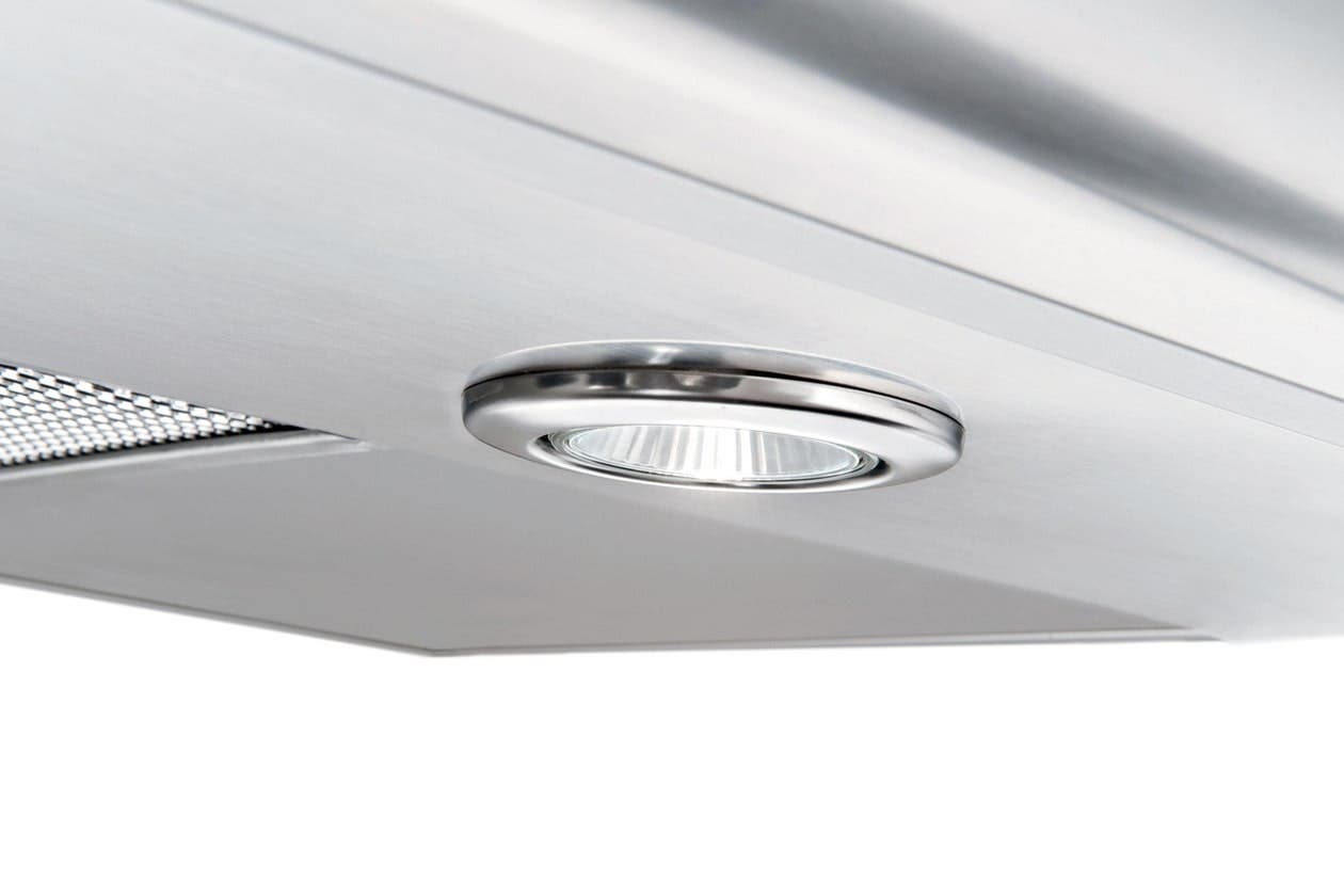 Frigidaire FHWC3640MS Halogen Lighting