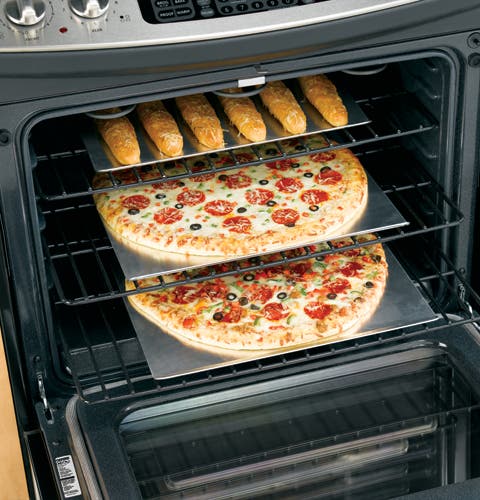 GE JTP28WFWW Super-large Oven Capacity
