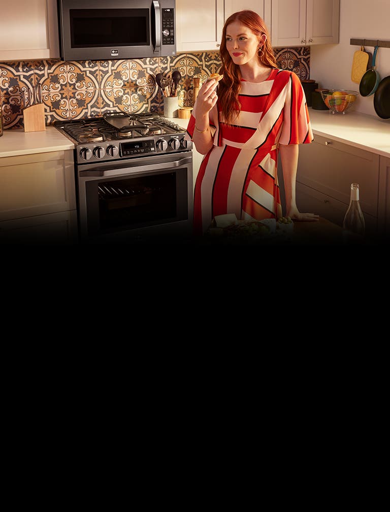 LG LSFXC2476S Full Bleed Background Mobile